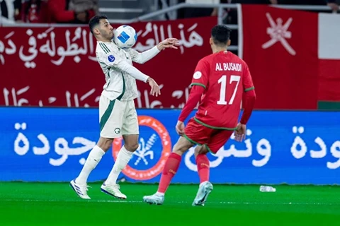 فشل مهمة رينارد الأولى.. عمان تطيح بالسعودية من خليجي 26